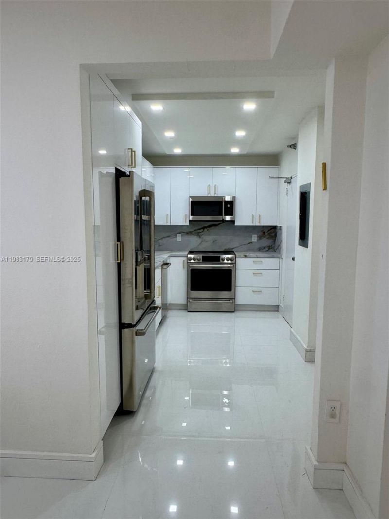 10185 Collins Ave, Unit 606, Bal Harbour, FL 33154 Photo