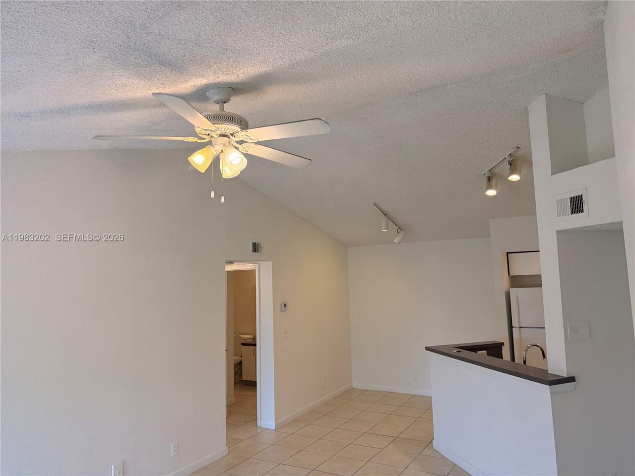 3310 N Pinewalk Dr N, Unit 1833, Margate, FL 33063 Photo