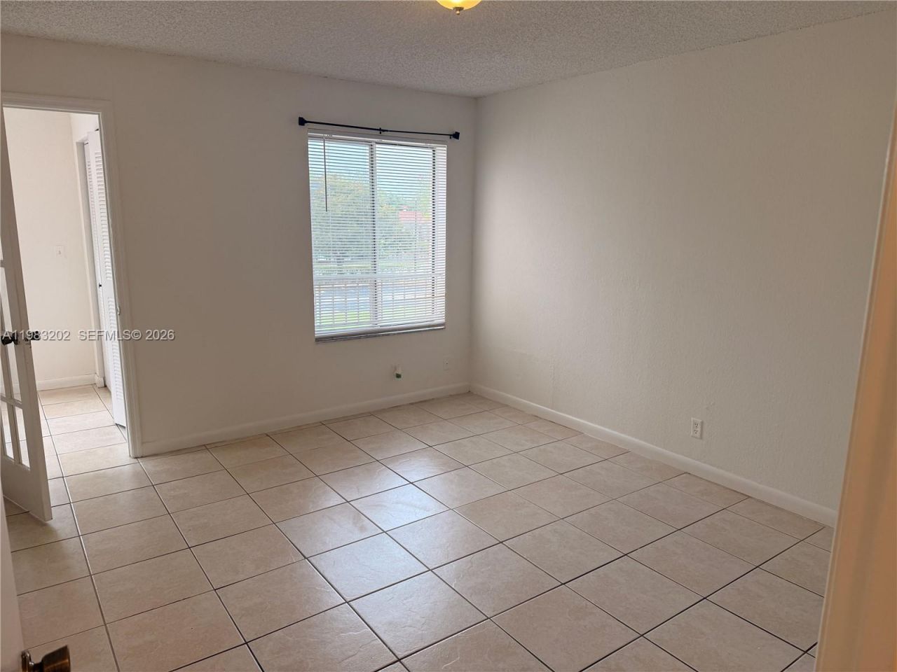 3310 N Pinewalk Dr N, Unit 1833, Margate, FL 33063 Photo