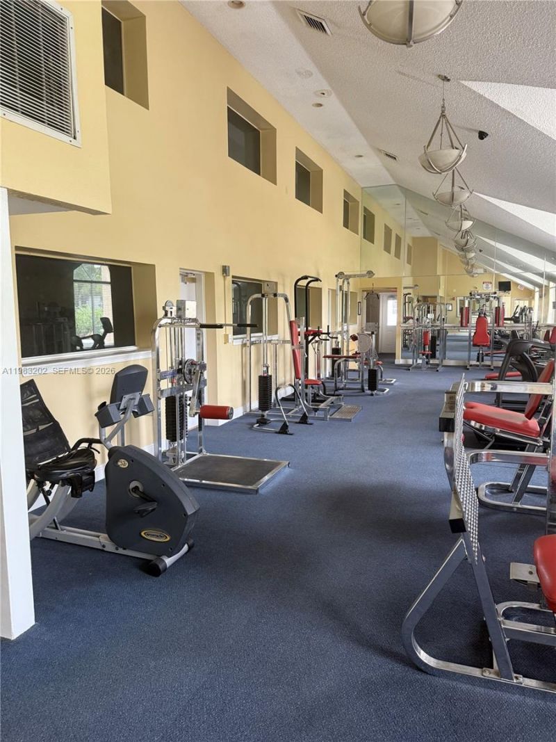 3310 N Pinewalk Dr N, Unit 1833, Margate, FL 33063 Photo