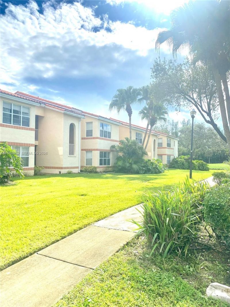 3310 N Pinewalk Dr N, Unit 1833, Margate, FL 33063 Photo