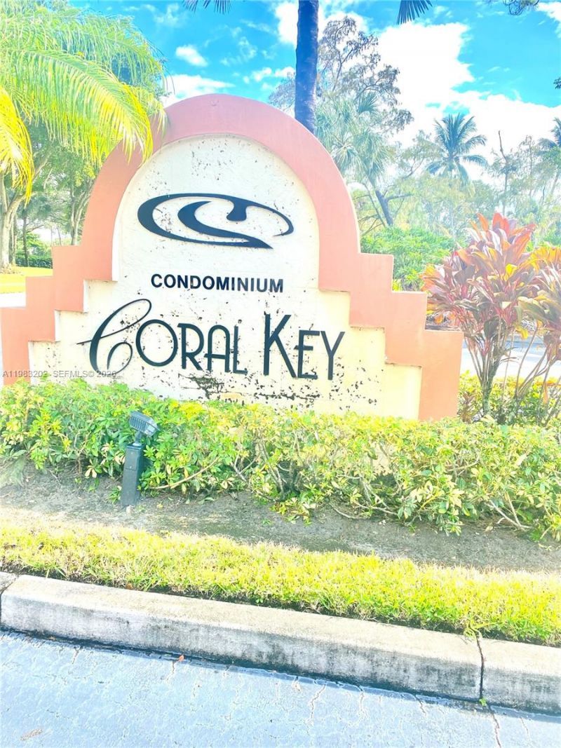 3310 N Pinewalk Dr N, Unit 1833, Margate, FL 33063 Photo