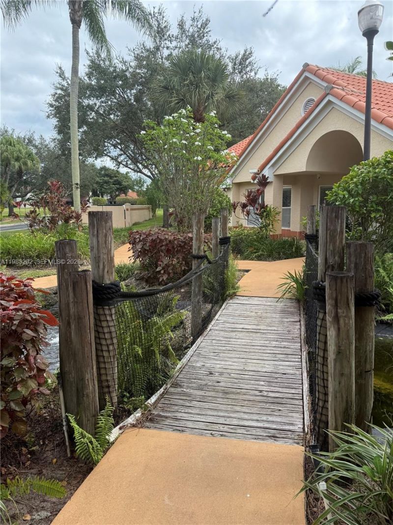 3310 N Pinewalk Dr N, Unit 1833, Margate, FL 33063 Photo