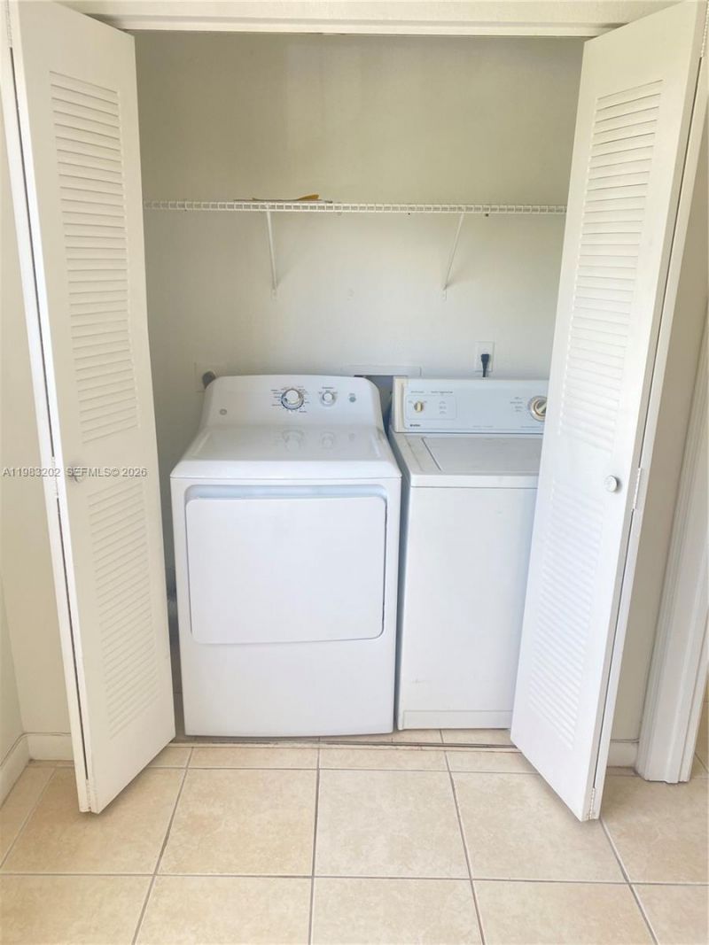 3310 N Pinewalk Dr N , Unit 1833, Margate, FL 33063 Photo