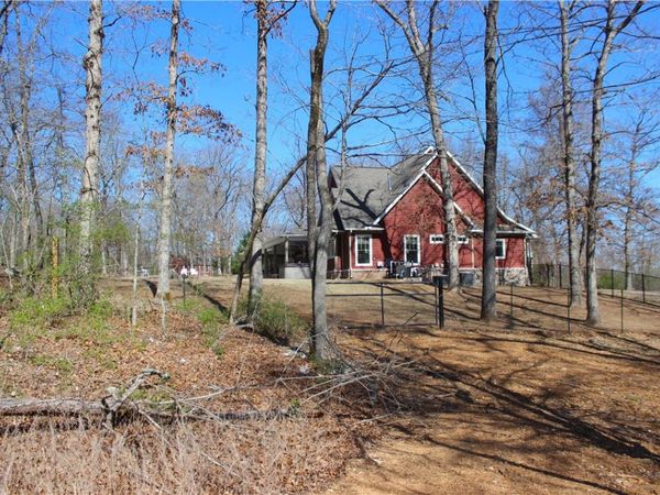 3735 N Sugarberry Lane , Springdale, AR 72764