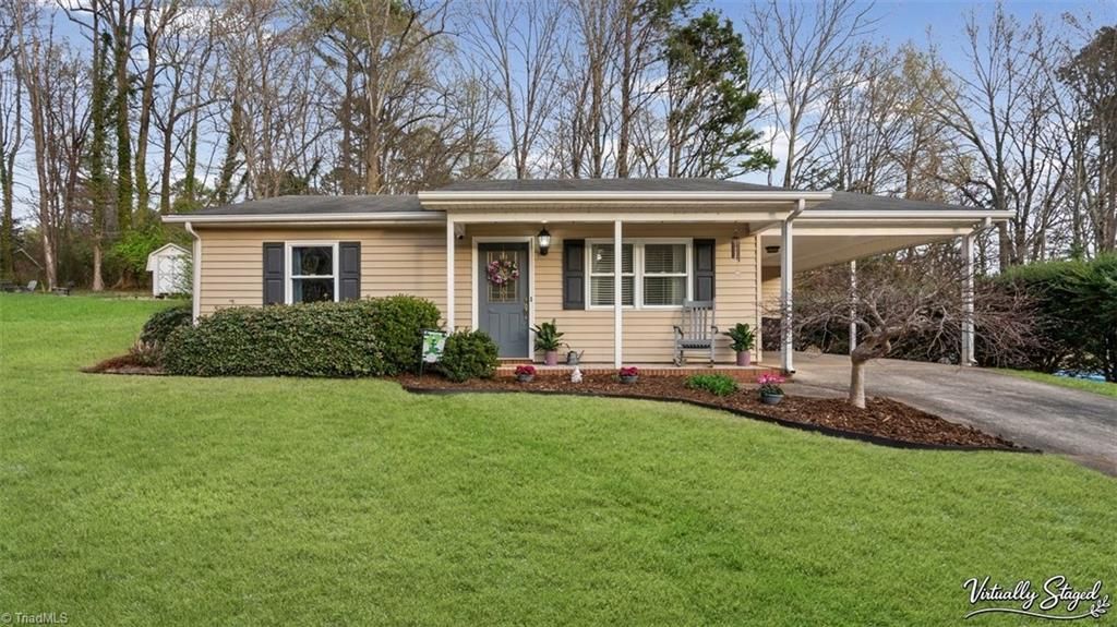 926 Meadowbrook Road, Asheboro, NC 27203 Main Photo