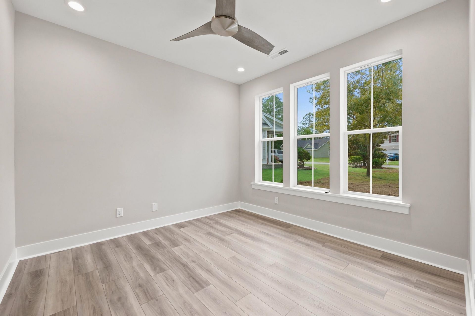2012 Spring Valley Ct. Photo 21