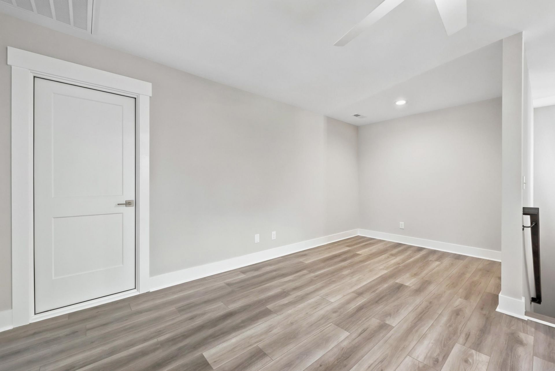 2012 Spring Valley Ct. Photo 25