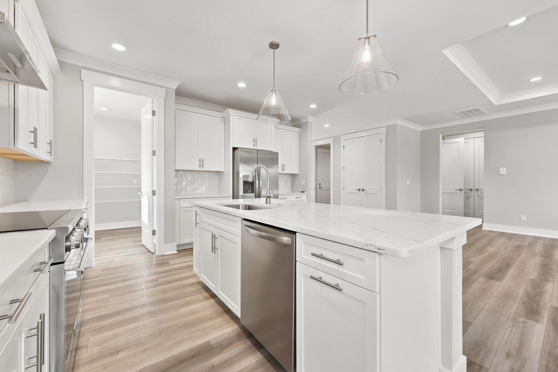 2012 Spring Valley Ct. Photo 6