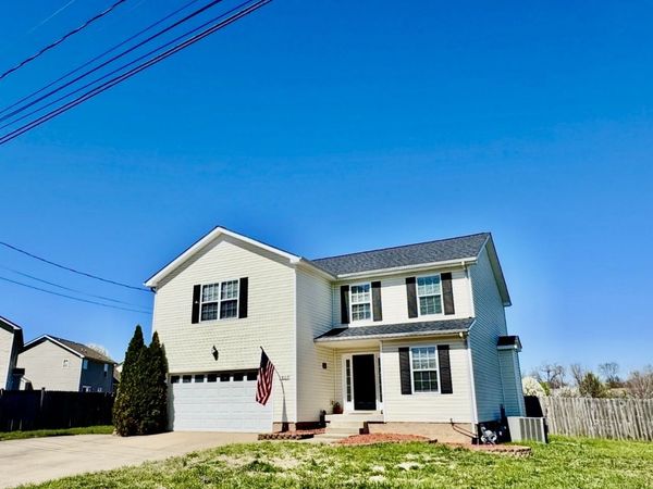 937 Commission Dr, Clarksville, TN 37042