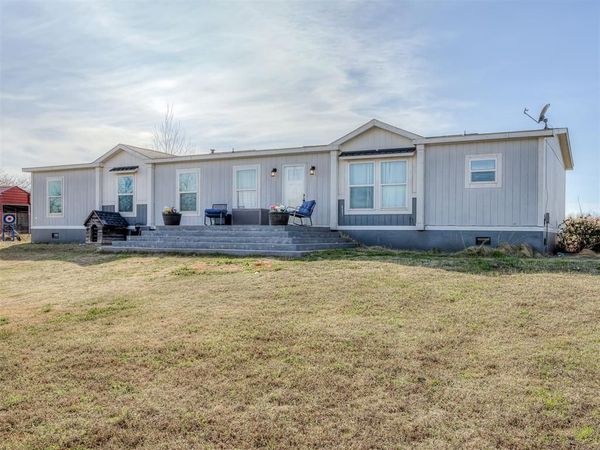 24047 MacArthur Boulevard, Blanchard, OK 73010