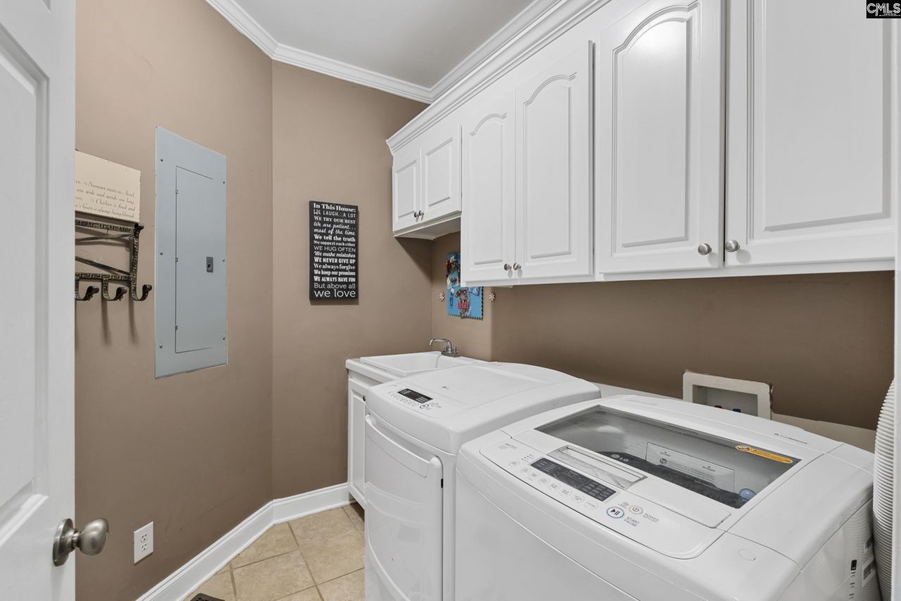 302 Lookout Hill Drive  Photo 15