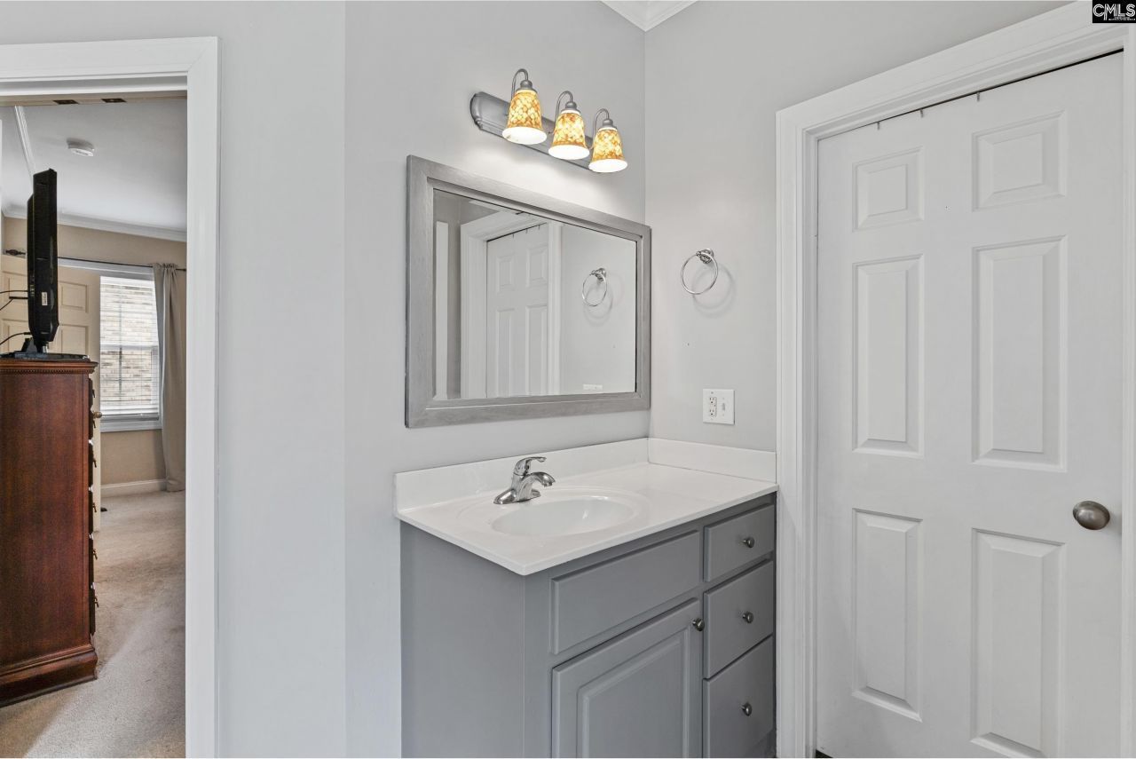 302 Lookout Hill Drive  Photo 20