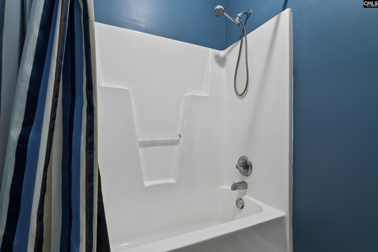 302 Lookout Hill Drive  Photo 24