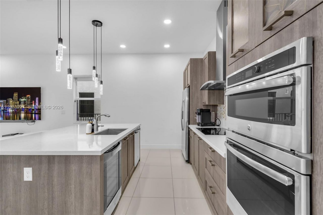 15540 NW 88th Ave , Unit 15540, Miami Lakes, FL 33018 Photo