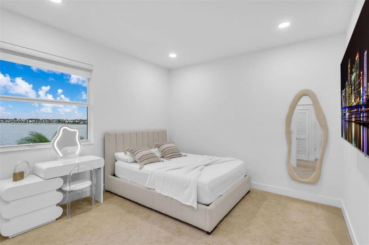 15540 NW 88th Ave , Unit 15540, Miami Lakes, FL 33018 Photo