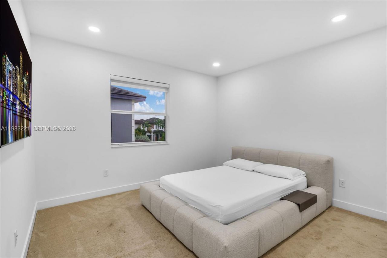 15540 NW 88th Ave , Unit 15540, Miami Lakes, FL 33018 Photo