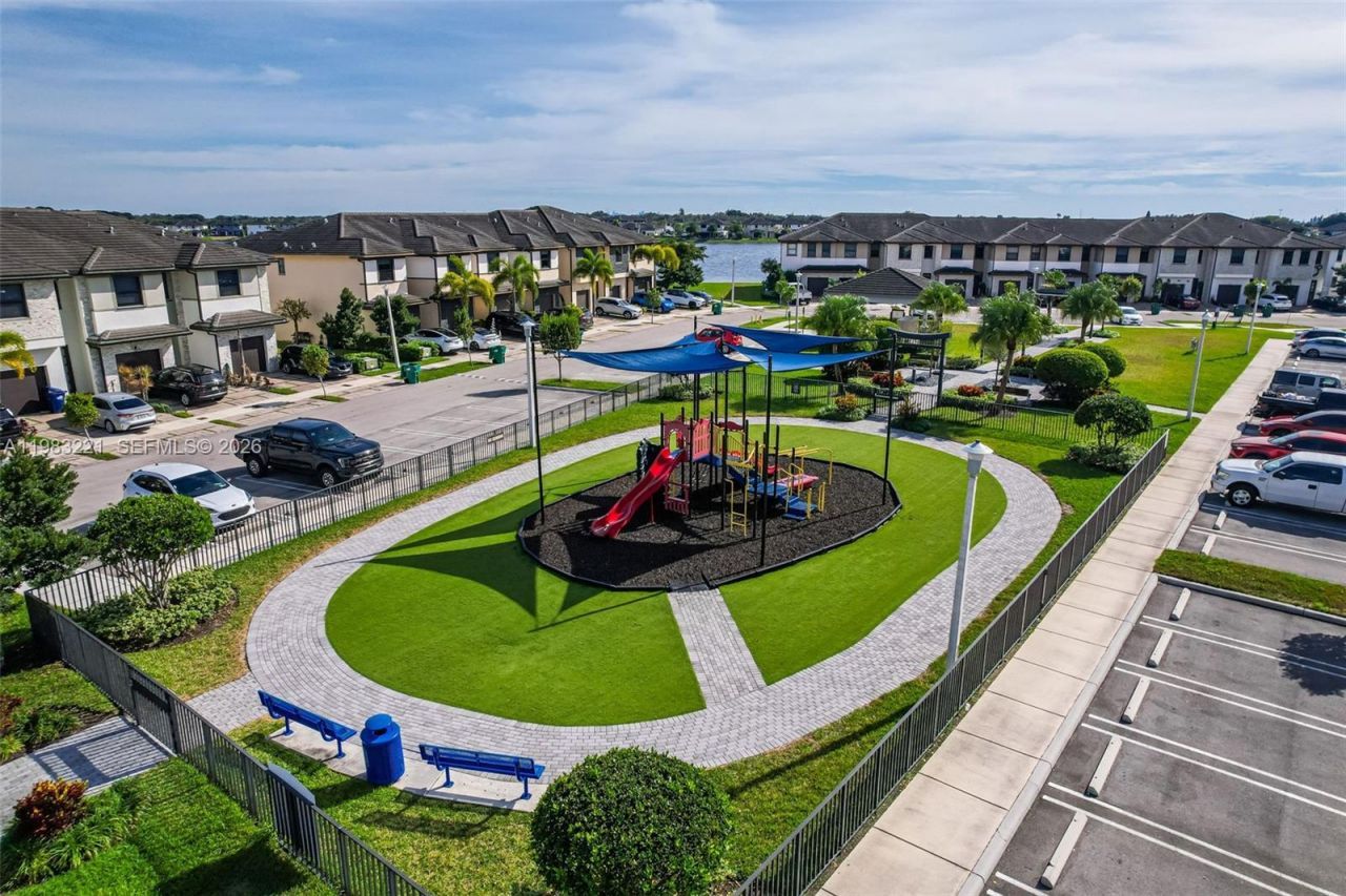 15540 NW 88th Ave , Unit 15540, Miami Lakes, FL 33018 Photo