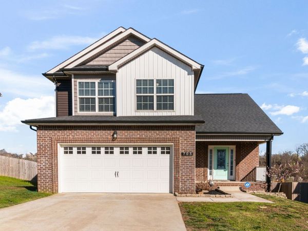 705 Banister Dr, Clarksville, TN 37042