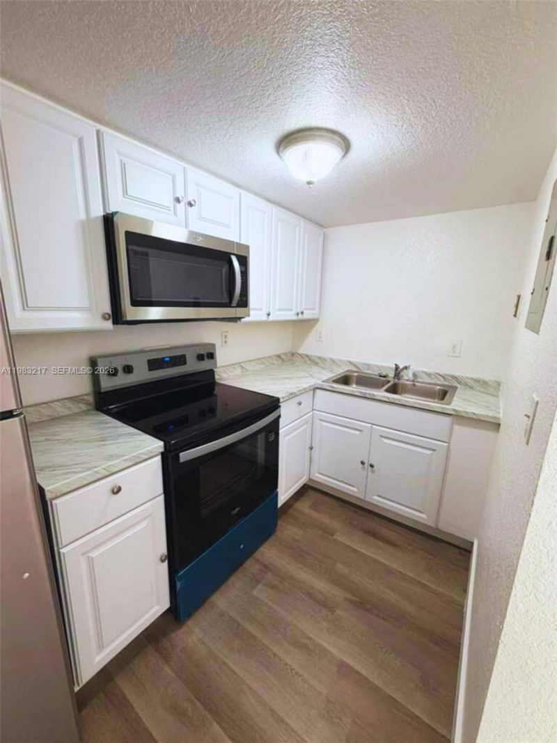 217 NW 84th St, Unit 217, Miami, FL 33150 Photo