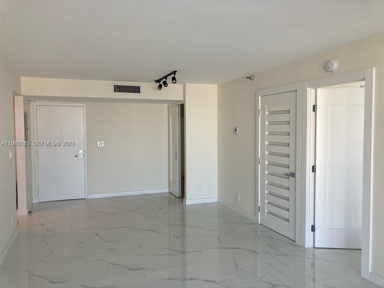 290 174th St , Unit 1206, Sunny Isles Beach, FL 33160 Photo