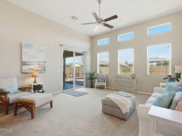 8954 W SELDON Lane, Peoria, AZ 85345