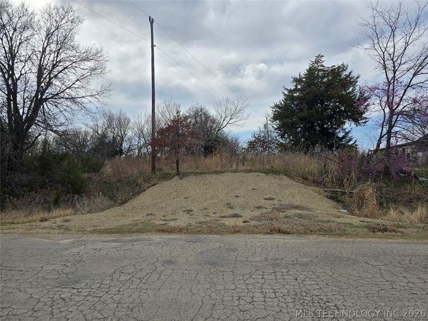 2865 4th Road , Pawnee, OK 74058