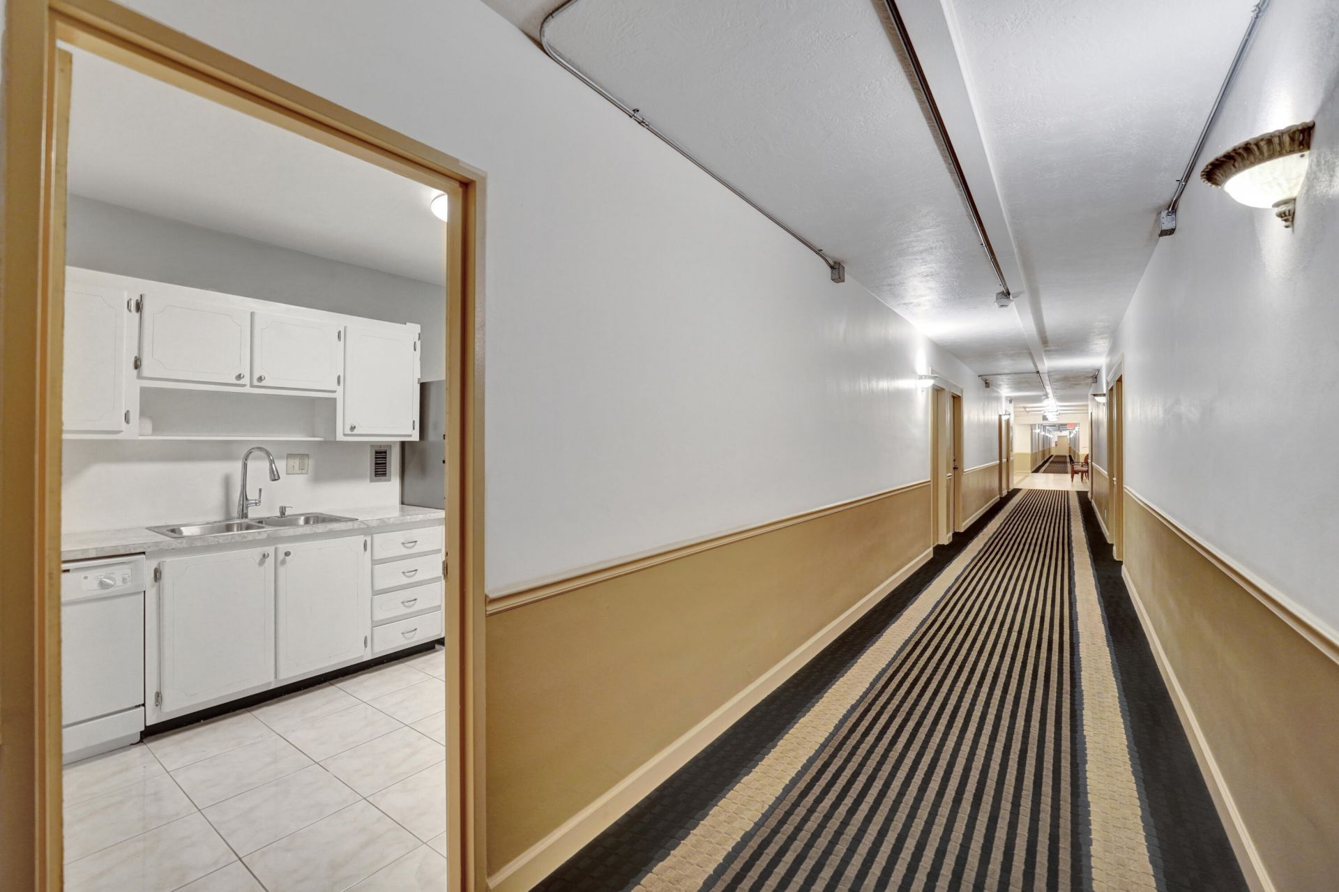 4250 Galt Ocean Drive, Fort Lauderdale, FL 33308 Photo