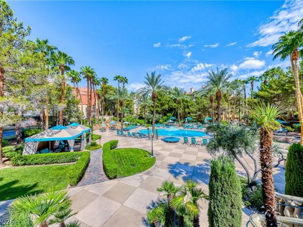 210 E Flamingo Road , Unit 110, Las Vegas, NV 89169