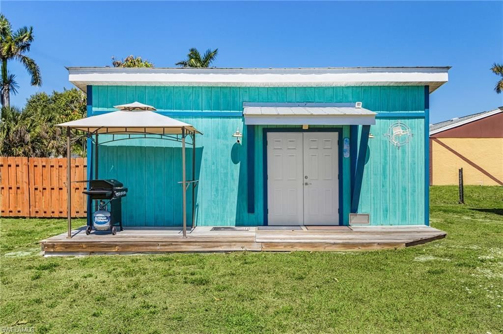 15869 Missouri St, Bokeelia, FL 33922 Photo