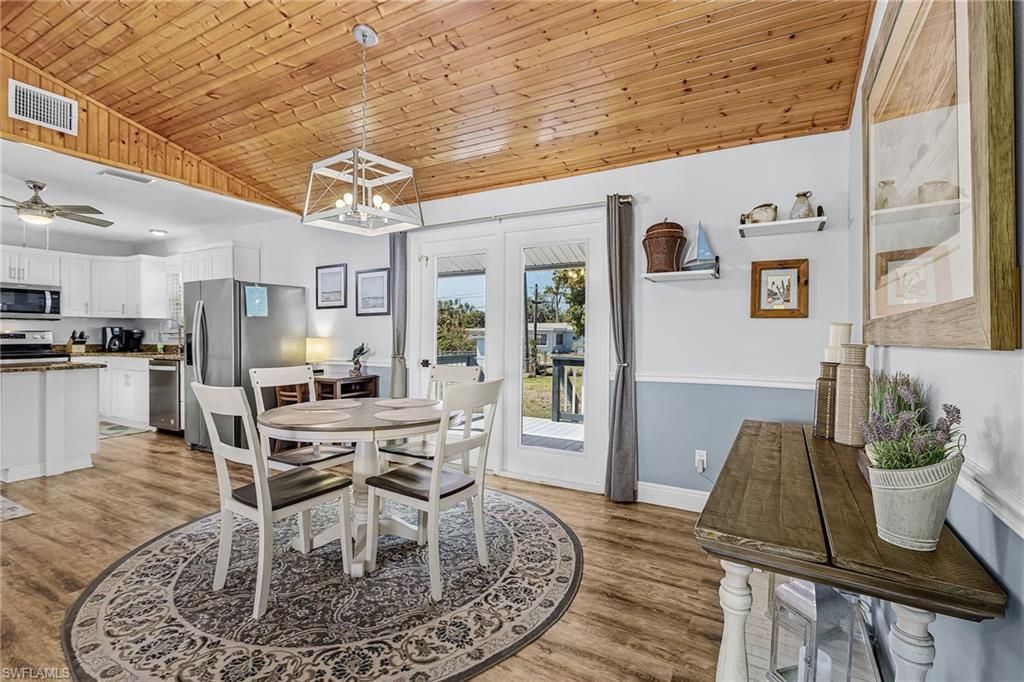 15869 Missouri St, Bokeelia, FL 33922 Photo