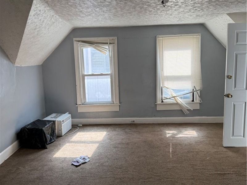 2083 W 42nd Street, Cleveland, OH 44113 Photo 3