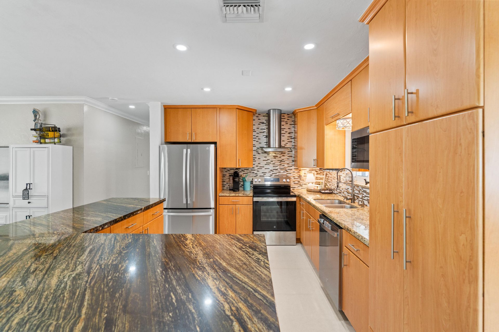 800 NE 8th Street, Pompano Beach, FL 33060 Photo