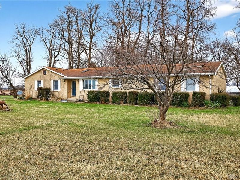 2090 N Sulphur Springs Road, West Alexandria, OH 45381 Photo 2