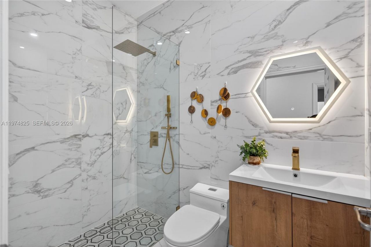 3542 W 93rd Pl, Hialeah, FL 33018 Photo