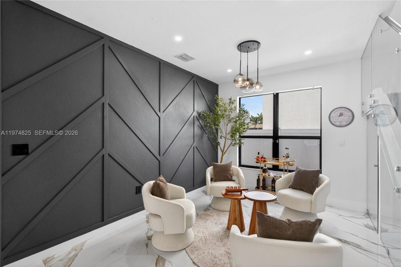 3542 W 93rd Pl, Hialeah, FL 33018 Photo