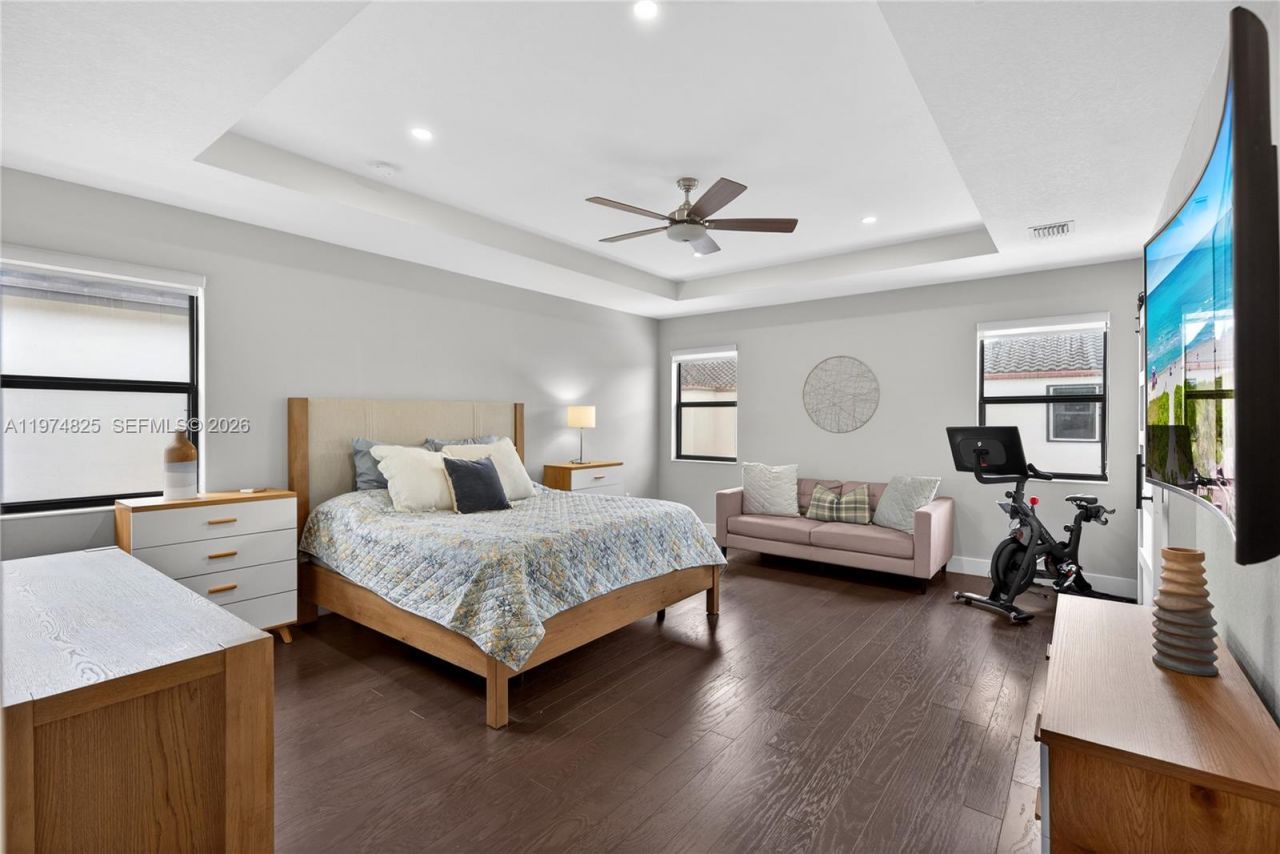 3542 W 93rd Pl, Hialeah, FL 33018 Photo