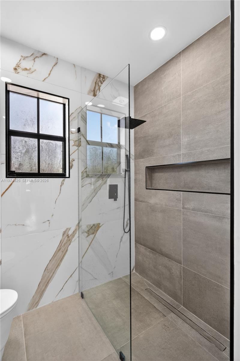 3542 W 93rd Pl, Hialeah, FL 33018 Photo