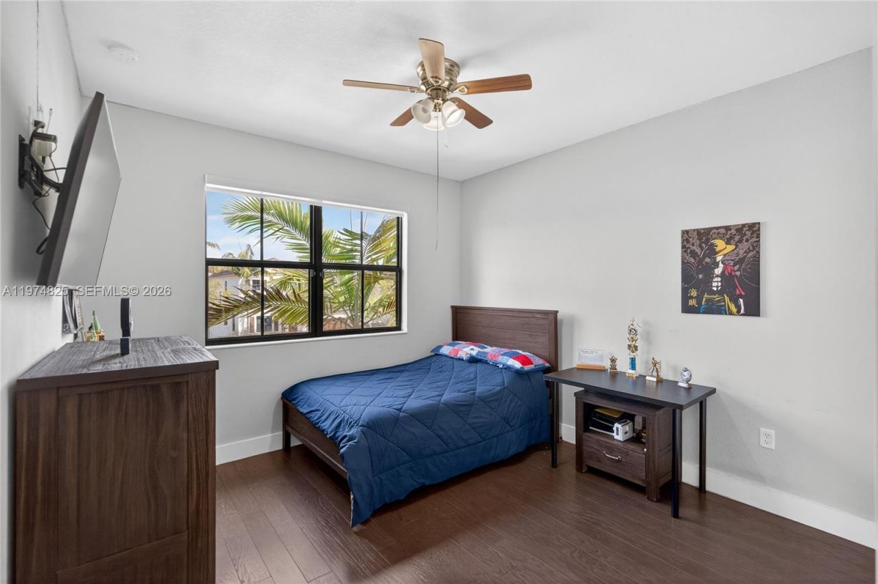 3542 W 93rd Pl, Hialeah, FL 33018 Photo