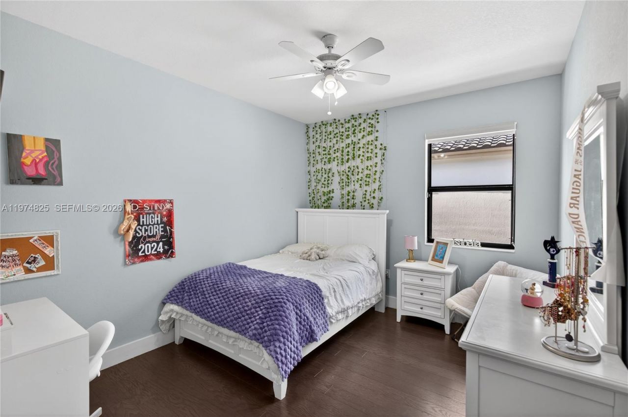 3542 W 93rd Pl, Hialeah, FL 33018 Photo