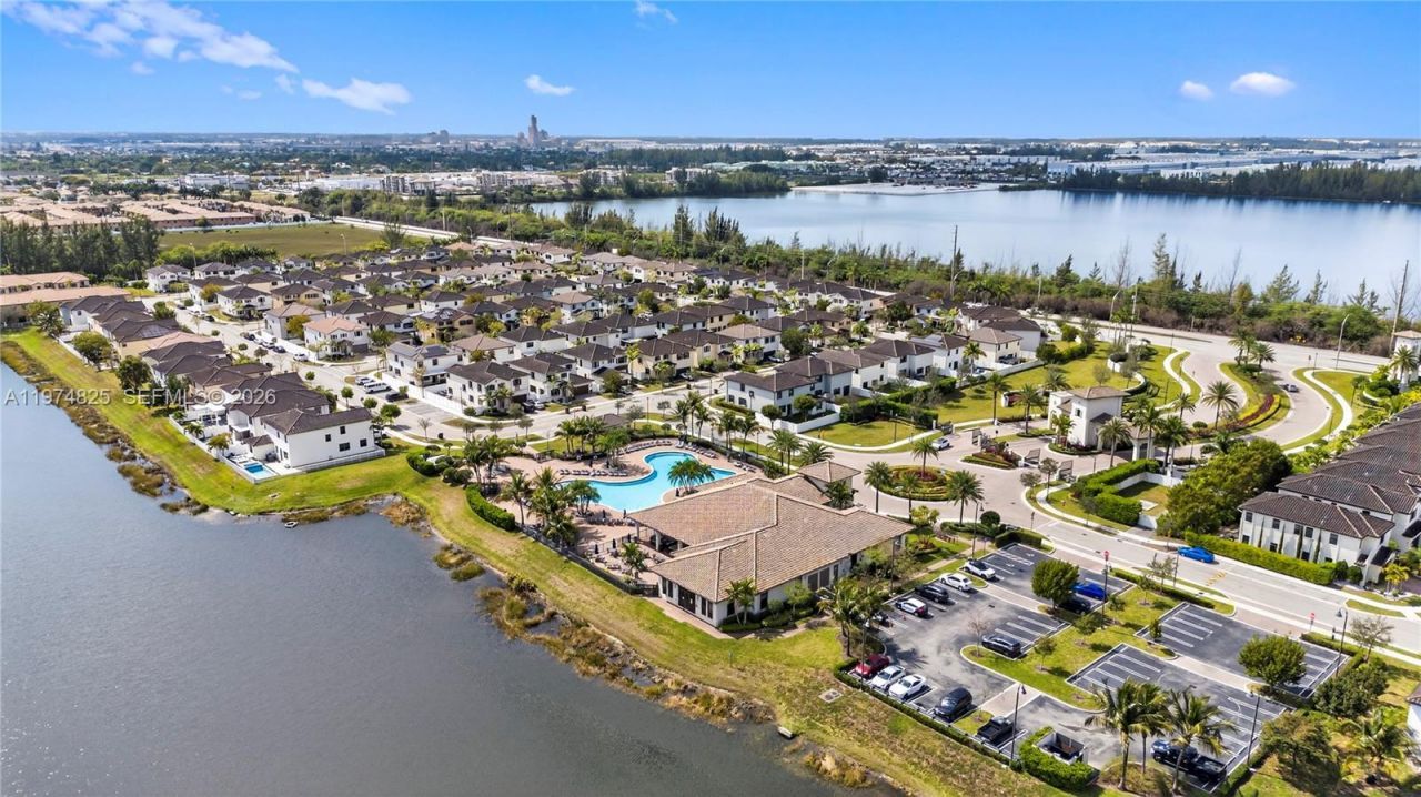 3542 W 93rd Pl, Hialeah, FL 33018 Photo