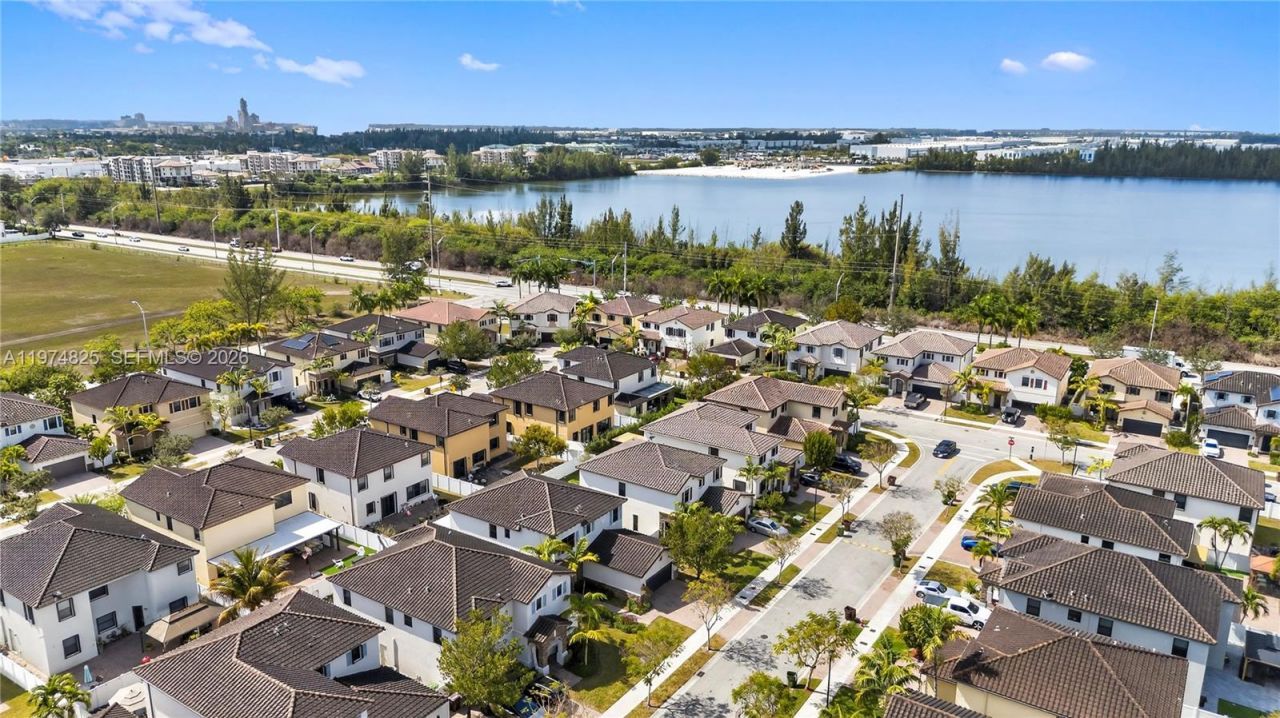 3542 W 93rd Pl, Hialeah, FL 33018 Photo