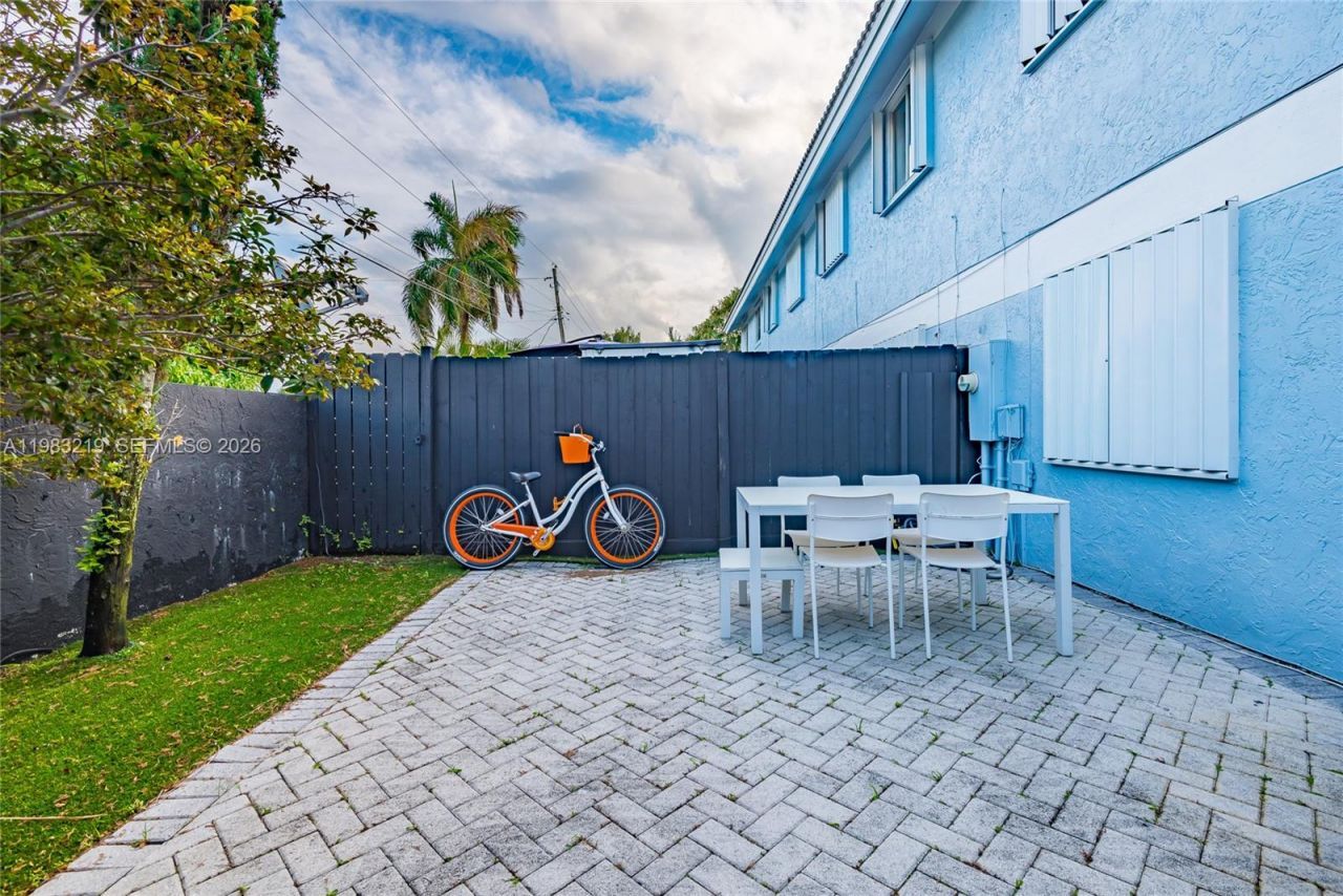 370 SE 2nd Ave, Unit G3, Deerfield Beach, FL 33441 Photo