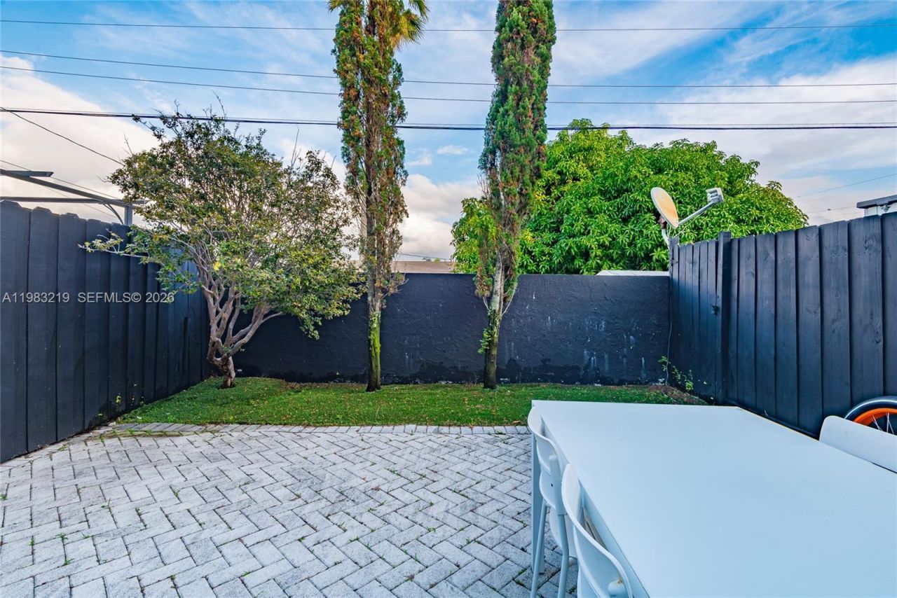 370 SE 2nd Ave, Unit G3, Deerfield Beach, FL 33441 Photo