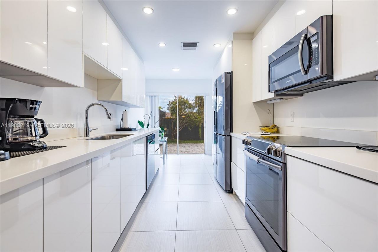 370 SE 2nd Ave, Unit G3, Deerfield Beach, FL 33441 Photo