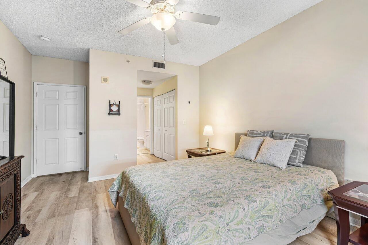 616 Clearwater Park Road, Unit 1206, West Palm Beach, FL 33401 Photo