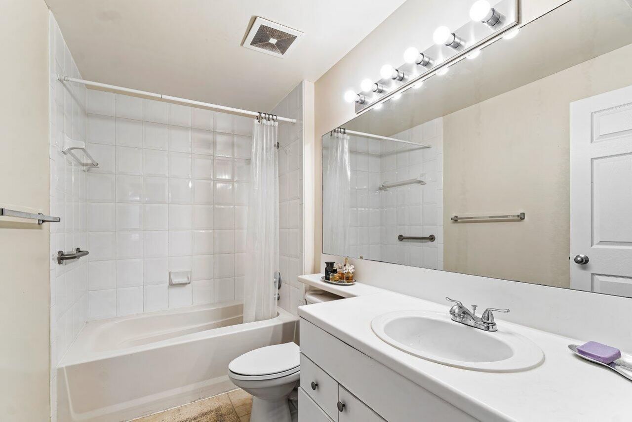 616 Clearwater Park Road, Unit 1206, West Palm Beach, FL 33401 Photo