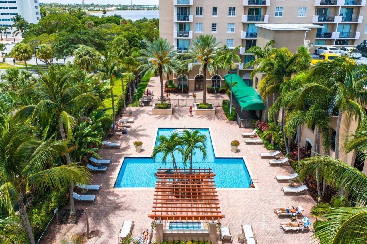 616 Clearwater Park Road, Unit 1206, West Palm Beach, FL 33401 Photo