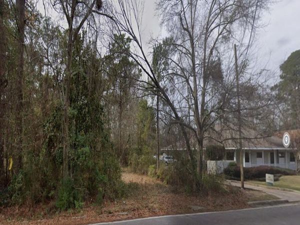 1103 S 28th Ave., Hattiesburg, MS 39402