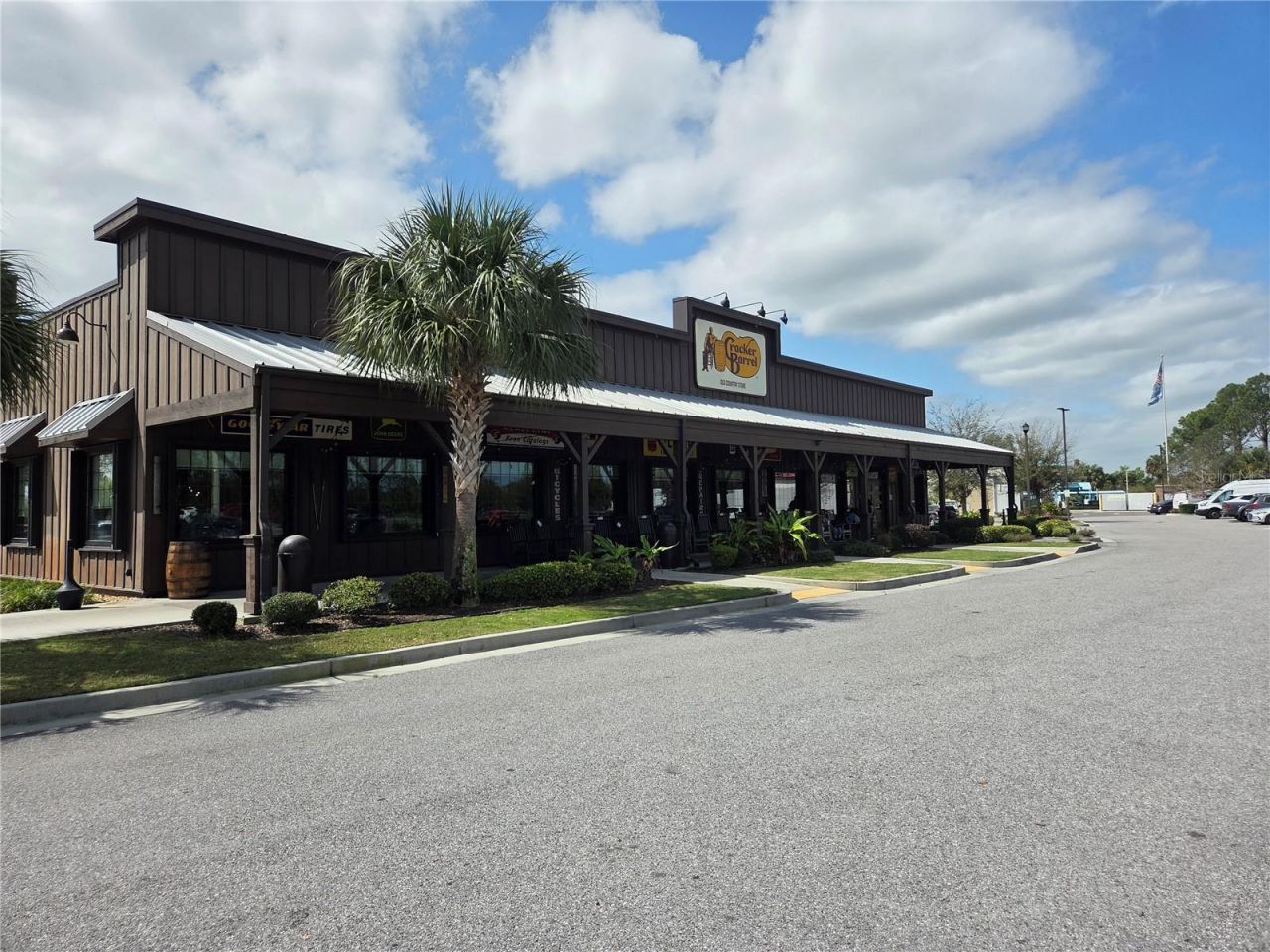 9234 Old Gibsonton Drive , Gibsonton, FL 33534 Photo